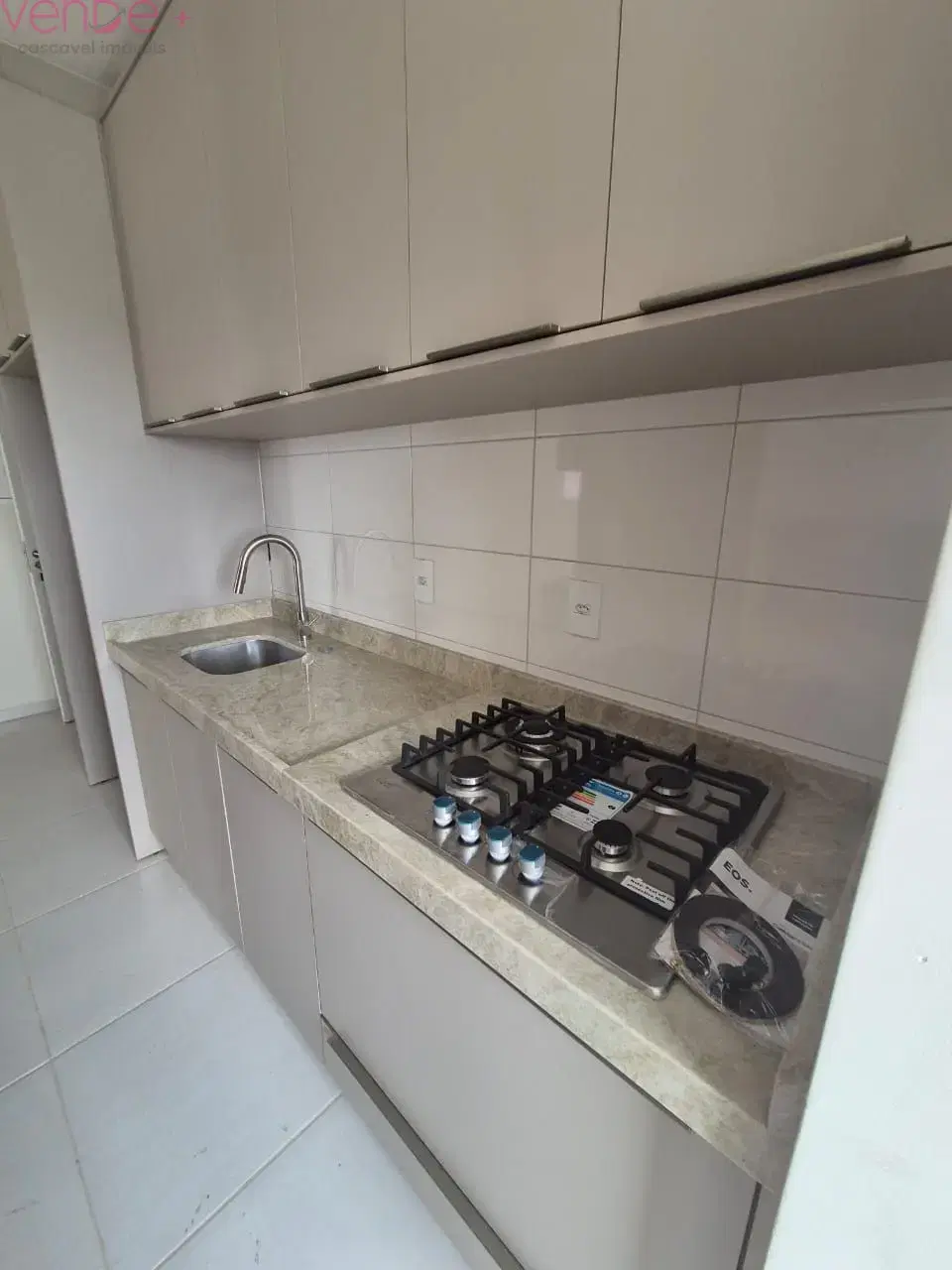 Apartamento de 1 Suíte + 1 Quarto na Região do Lago - Imagem 2